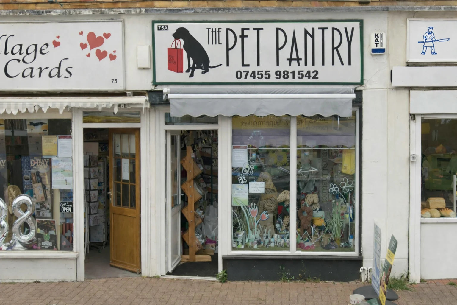 The Pet Pantry shopfront on Hart Road in Benfleet